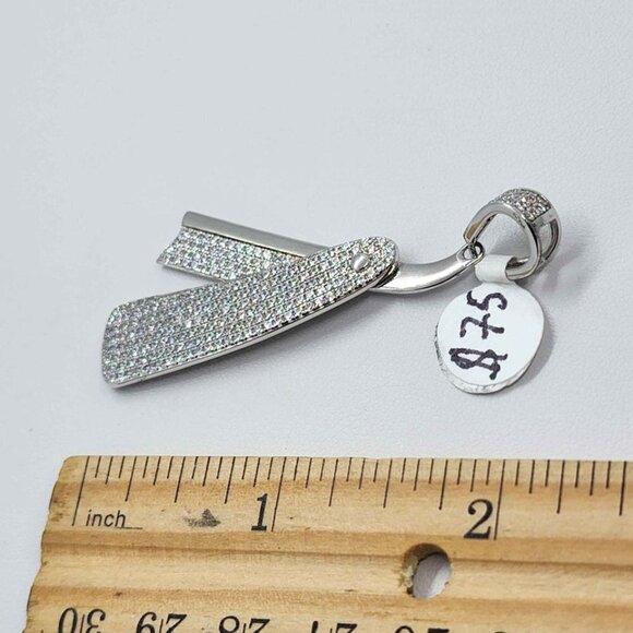 Brand New   Sterling Silver 925 Edge Barber Razor Pendent - Picture 2 of 4